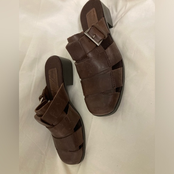 ALLISON CHASE Chucky Leather Mules NWOT - Picture 6 of 6